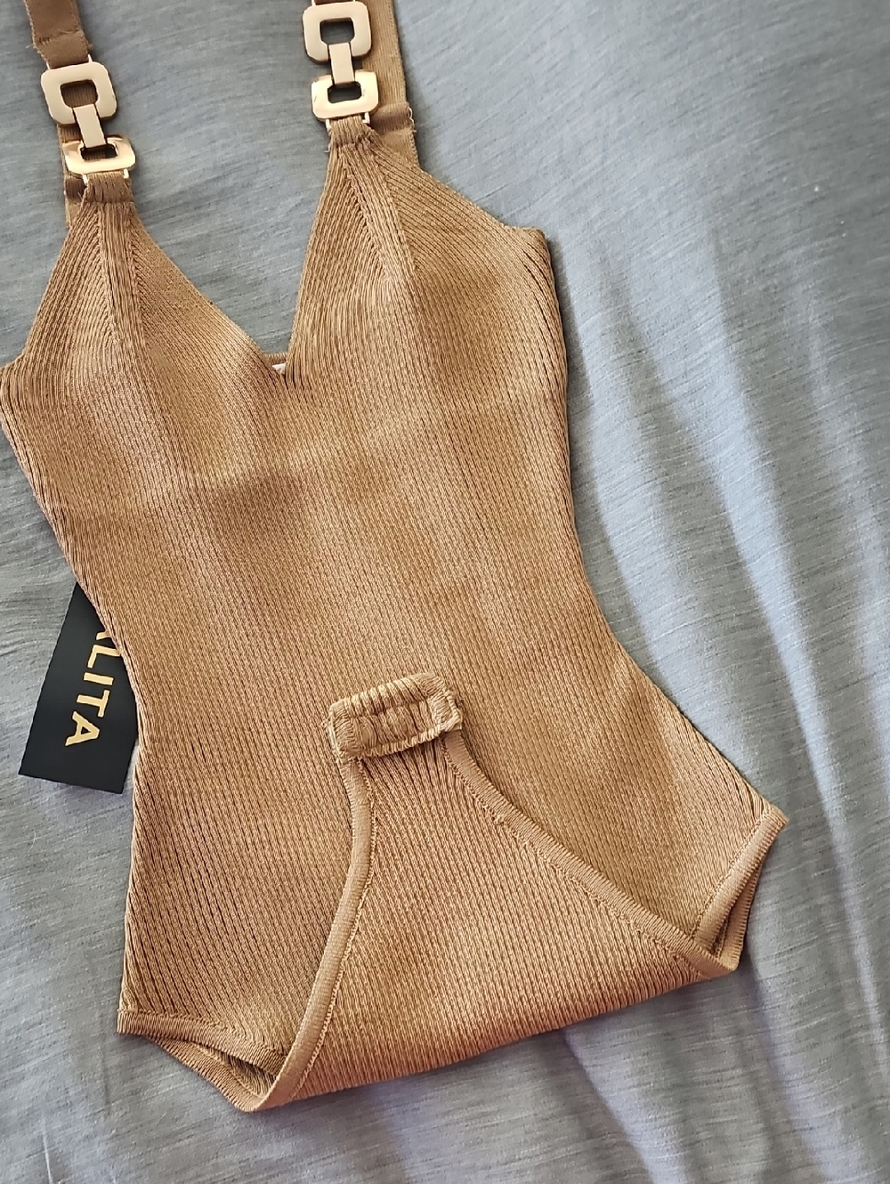 Purchased From Miami O'clock Ribbed Tank Top - Picture 7 of 8